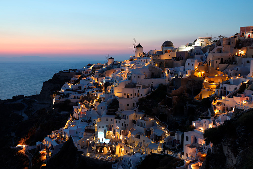 Canon 35mm lens sample image of Greece cityscape