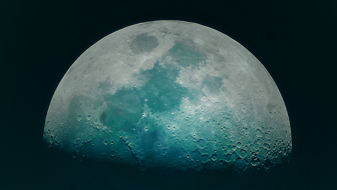 August moon photo