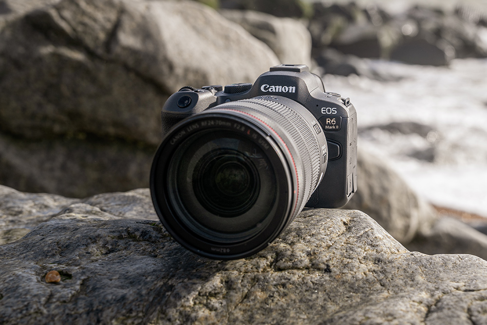 Updated camera and mirrorless full-frame lens