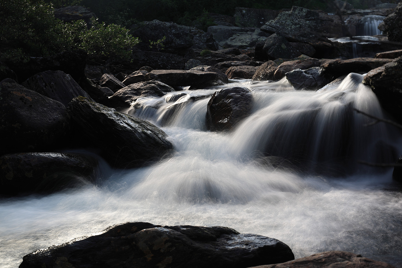 Smooth flow of water in the sample image