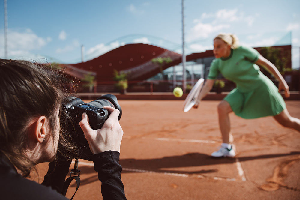 Captruing tennis with the Canon EOS R1