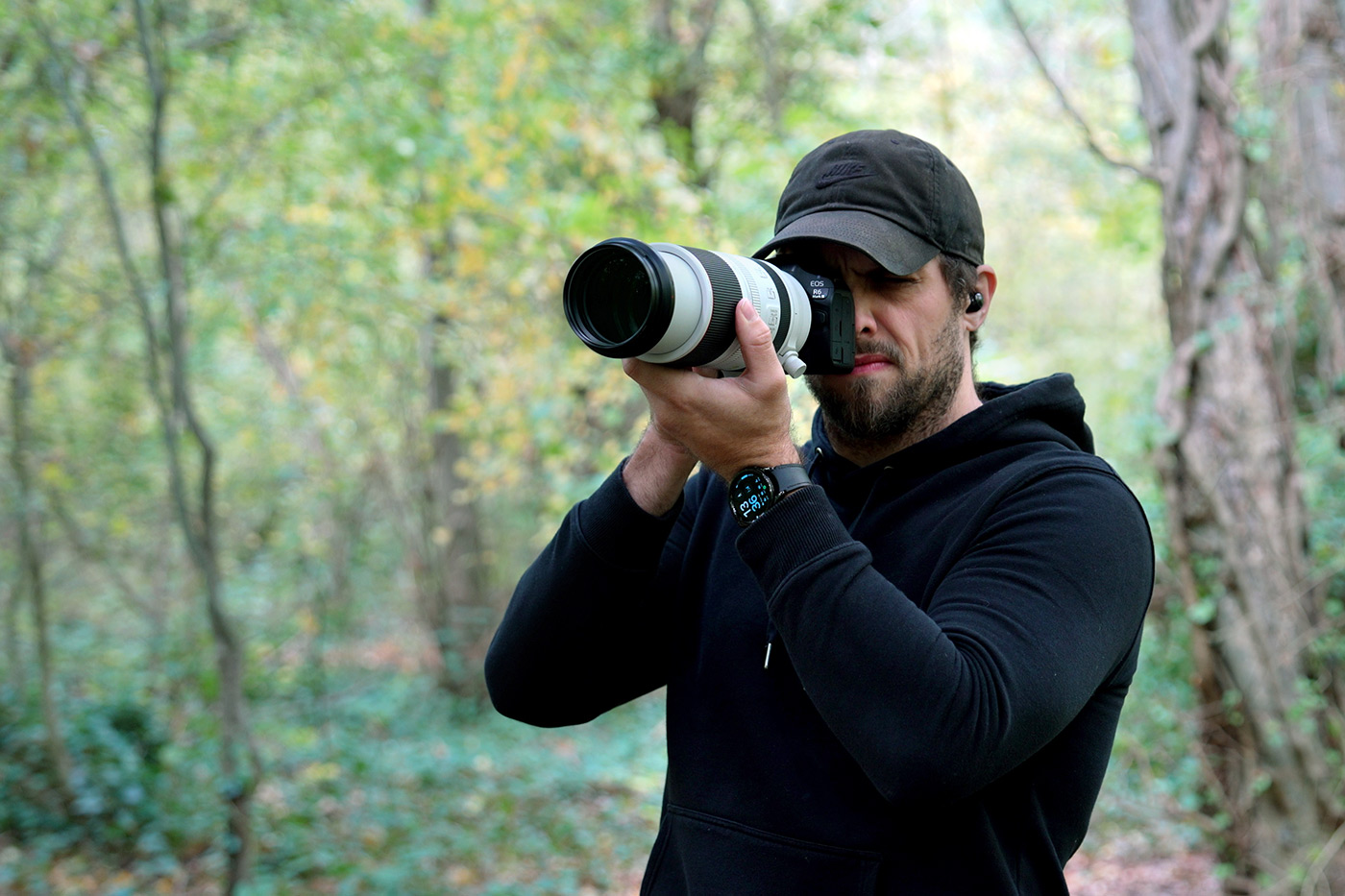 Gareth shooting with the new R6 Mark III