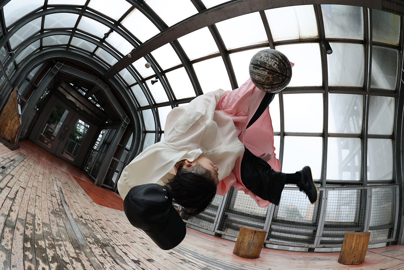 Sample image street using the fisheye RF 7-14mm f/2.8-3.5L