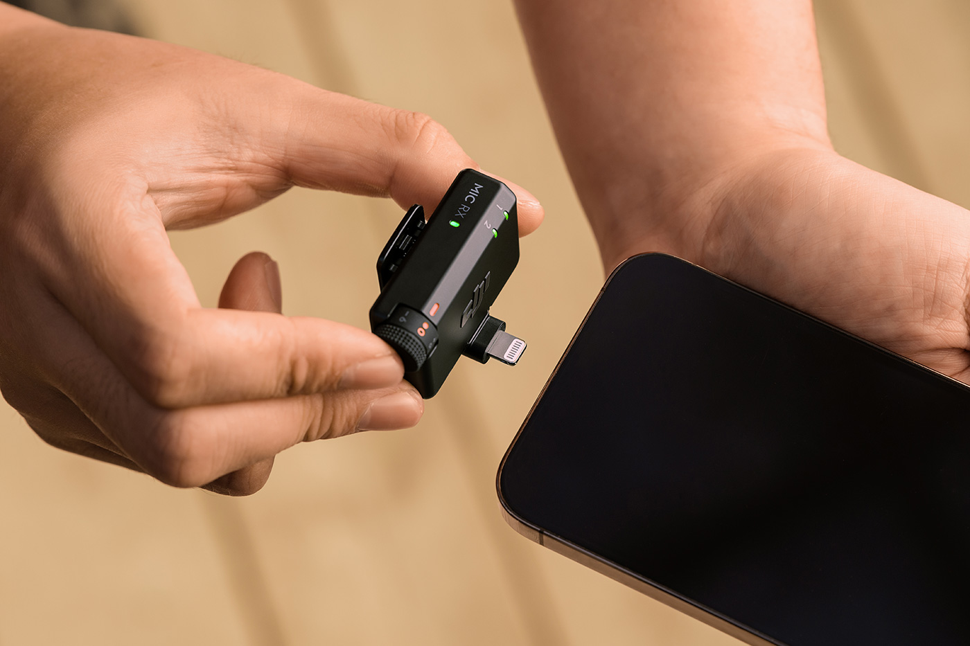 Attaching the transmitter to a smartphone