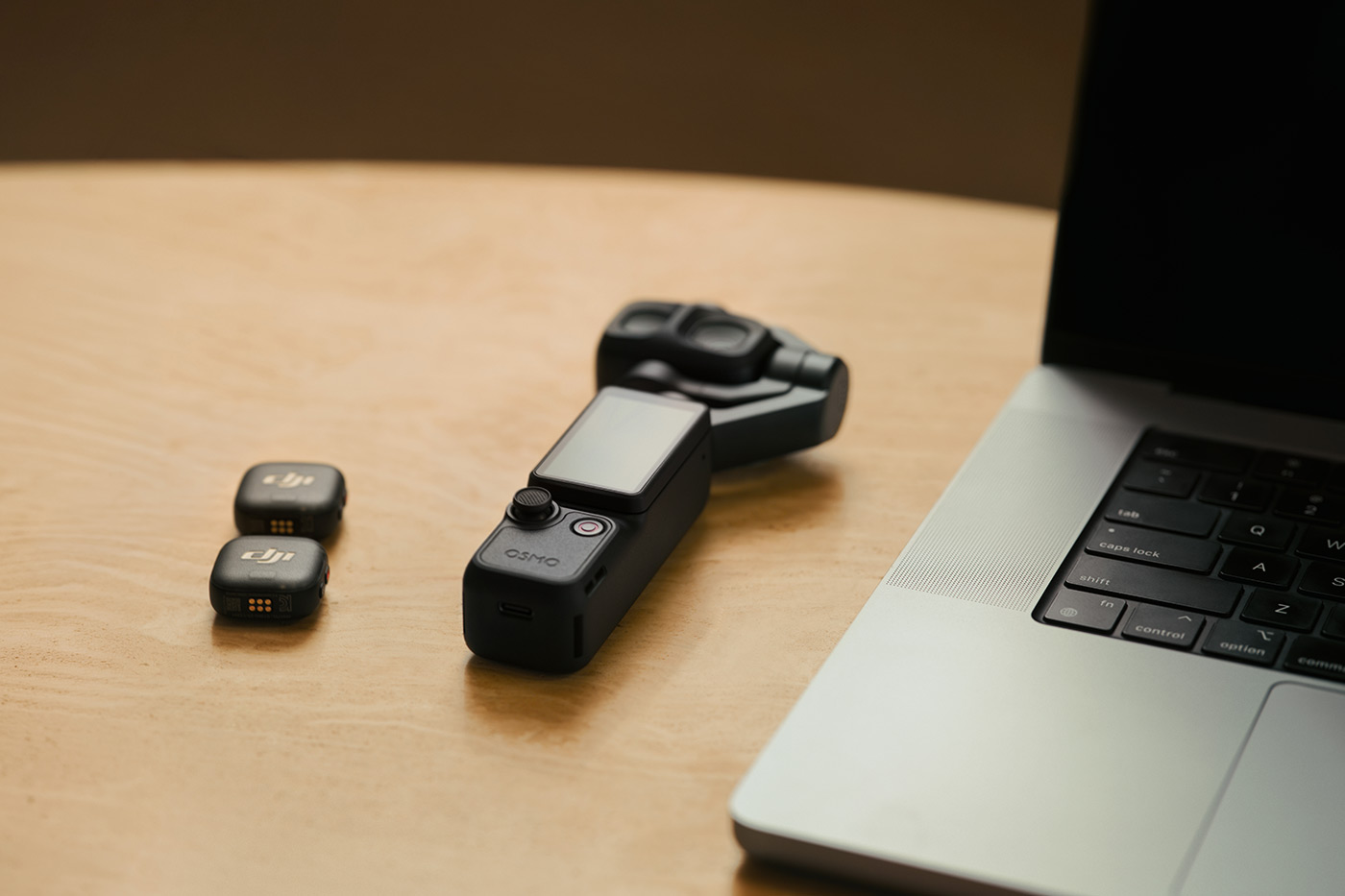 Connecting the DJI Mic