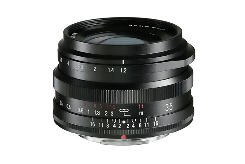 The aperture ring on a Fujifilm lens