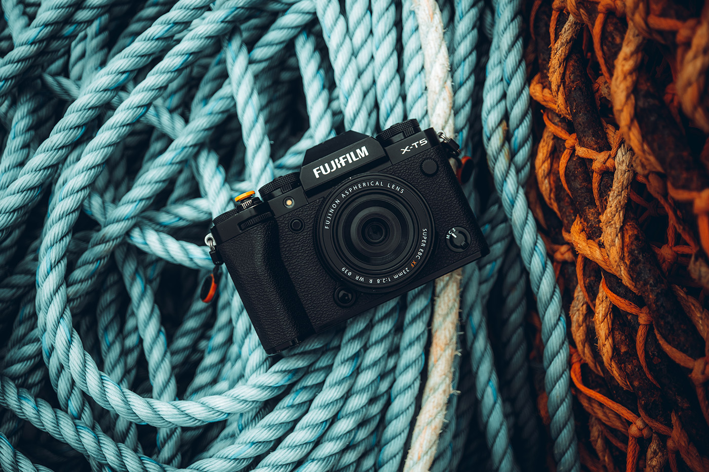 Lifestyle image of the new Fujifilm X-E5 on ropes