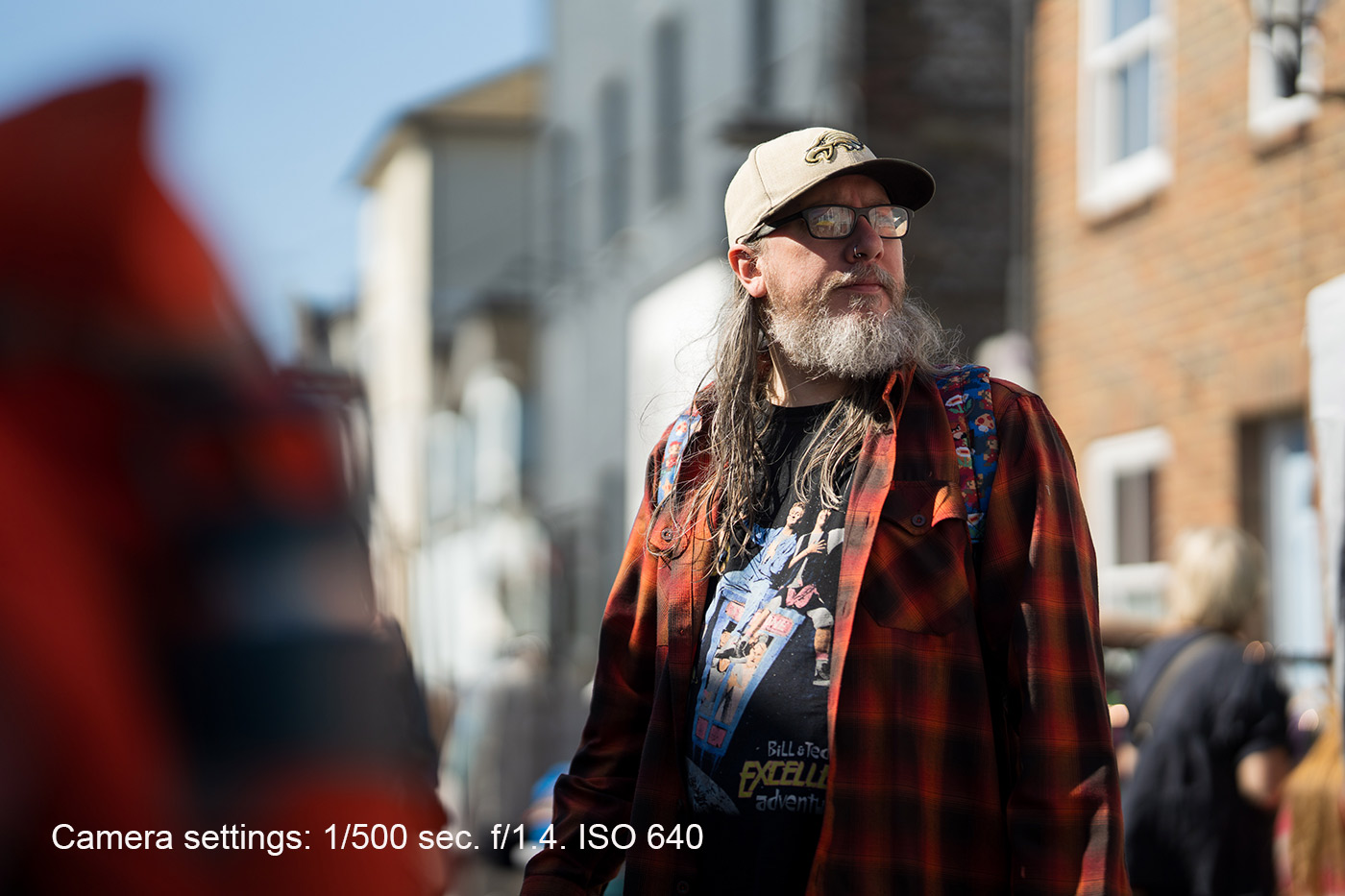 Sample 03 Candid Street Portrait. Camera settings: 1/5000 sec. f/1.4. ISO 100