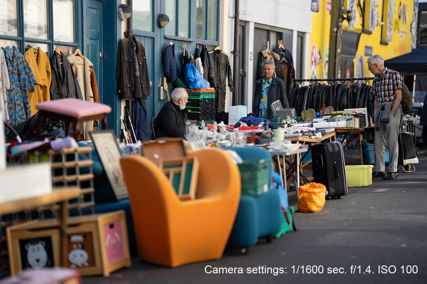 Sample 02 Street Scene. Camera settings: 1/1600 sec. f/1.4. ISO 100