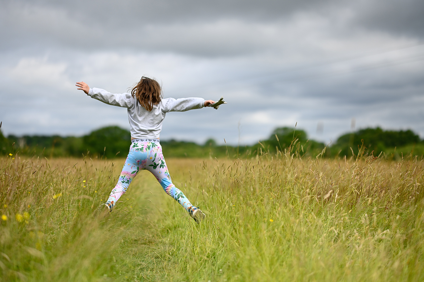 Sample 7 Jumping. Camera settings 1/8000 sec. f/1.1. ISO 64