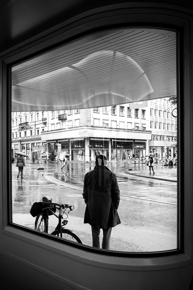 Street scene high ISO value image