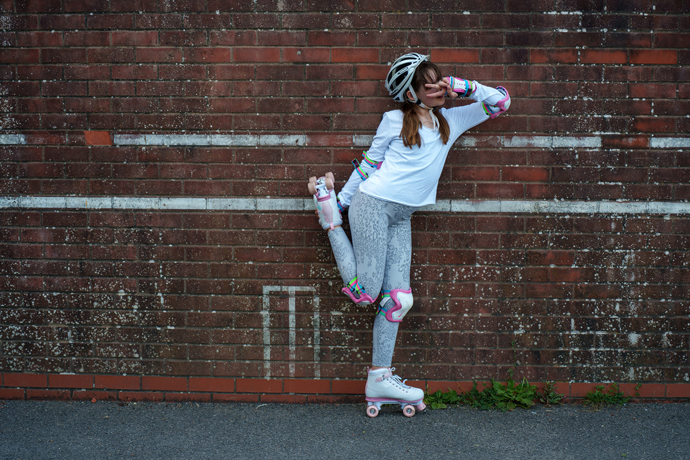 Sample 03 Juvenile roller skater @64mm. Camera settings: 1/500 sec. f/2.8. ISO 160