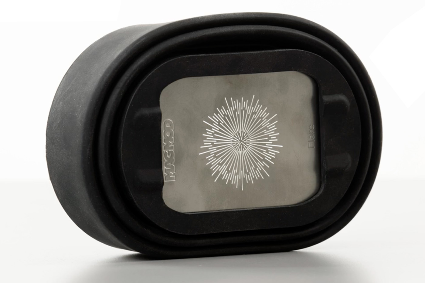 Magmask mounted on silicone holder