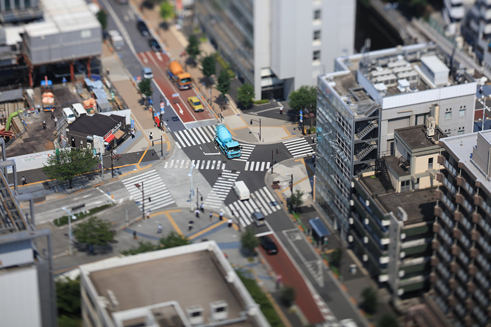 Creating a toy town look with shift perspective lens