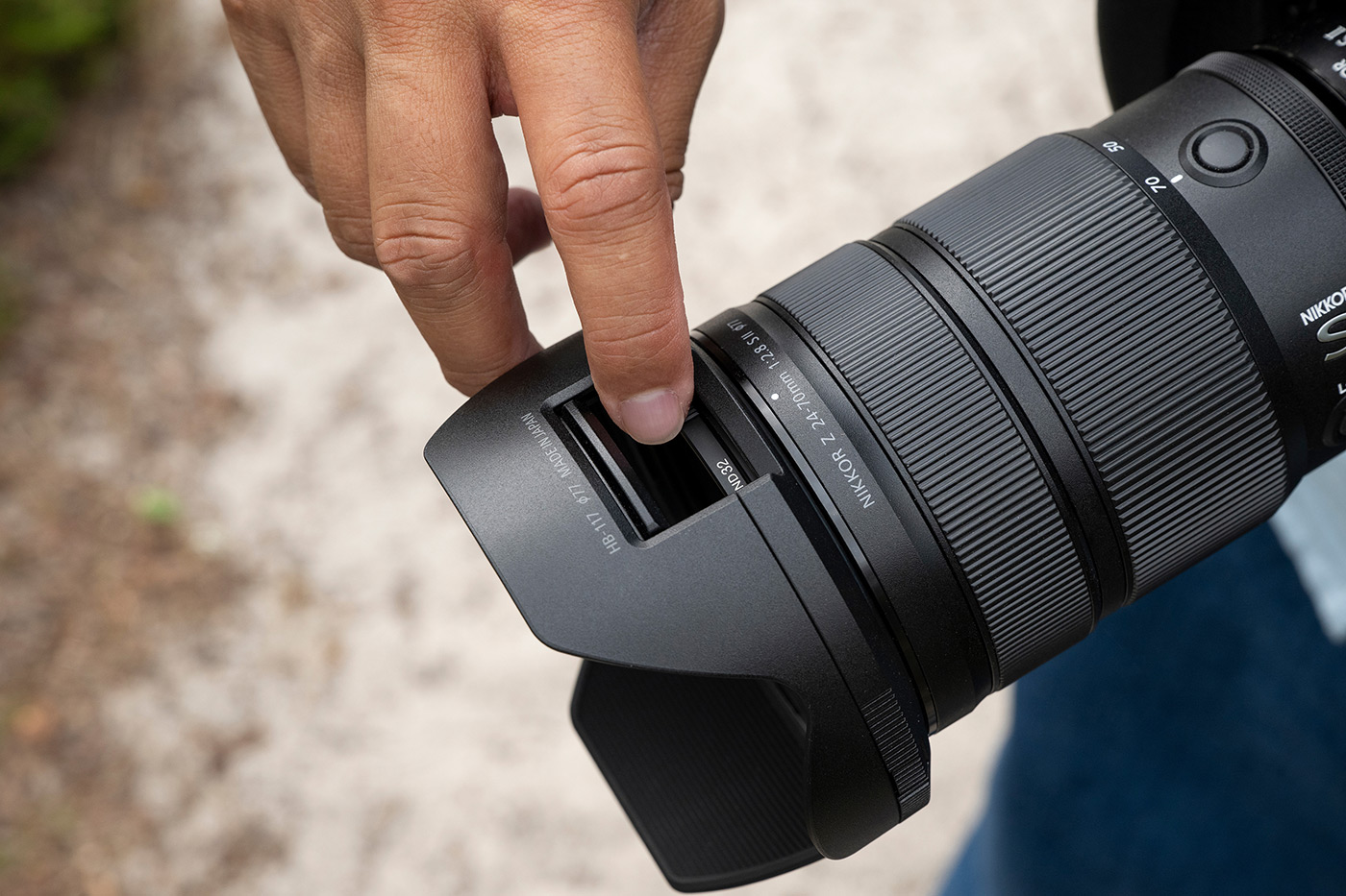 Filter cutout in the lens hood