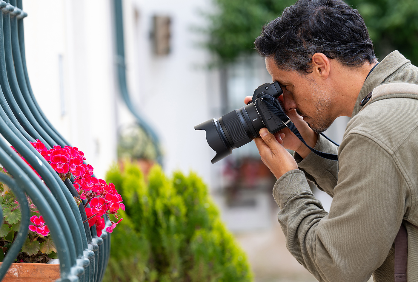 Capturing closeup of flowers with new Nikon Z 50mm f/1.4 lens