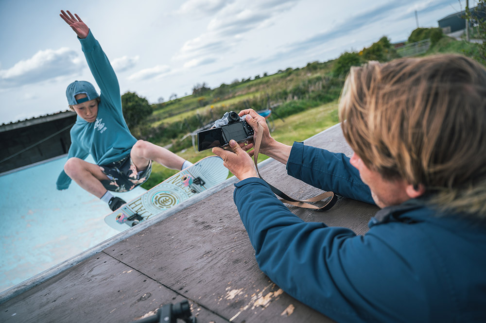 Getting low angles with the articulating screen