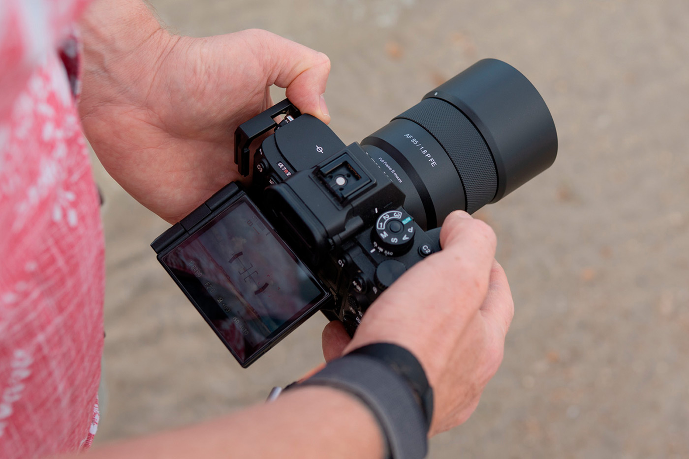 Samyang AF 85mm F/1.8 P FE Lens on Sony A7R V at beach