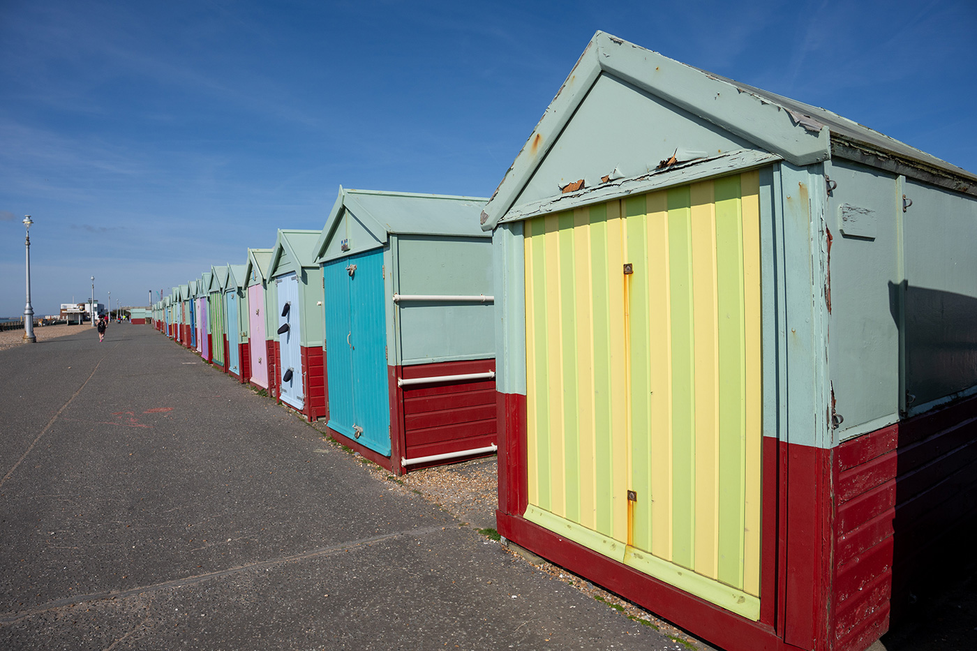 Sample 09 Beach huts. Camera settings: 1/3200 sec. f/4. ISO 100