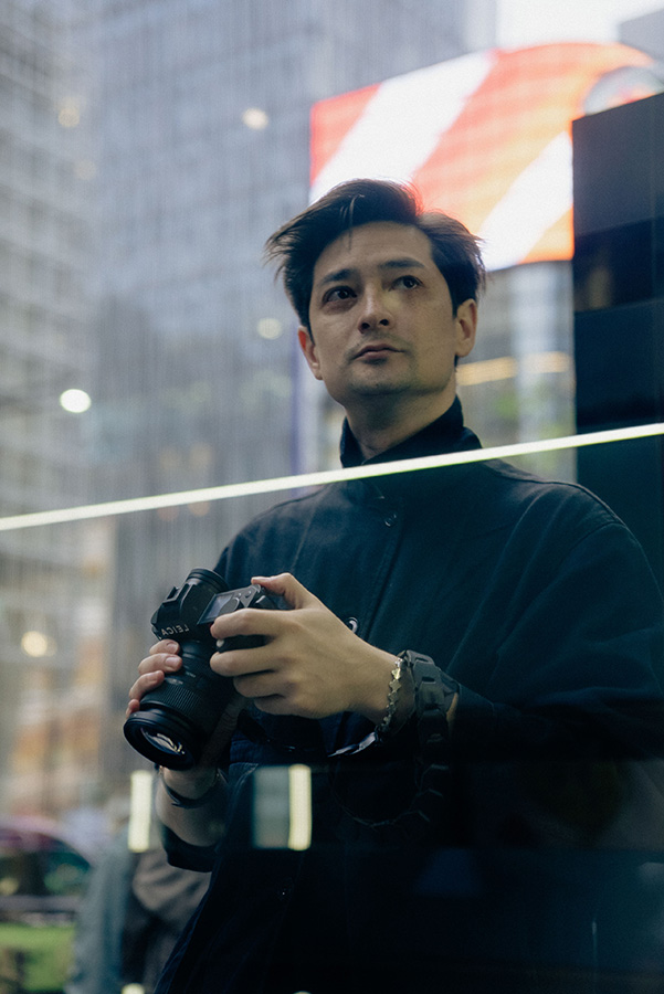 Photographer Ulysses Aoki