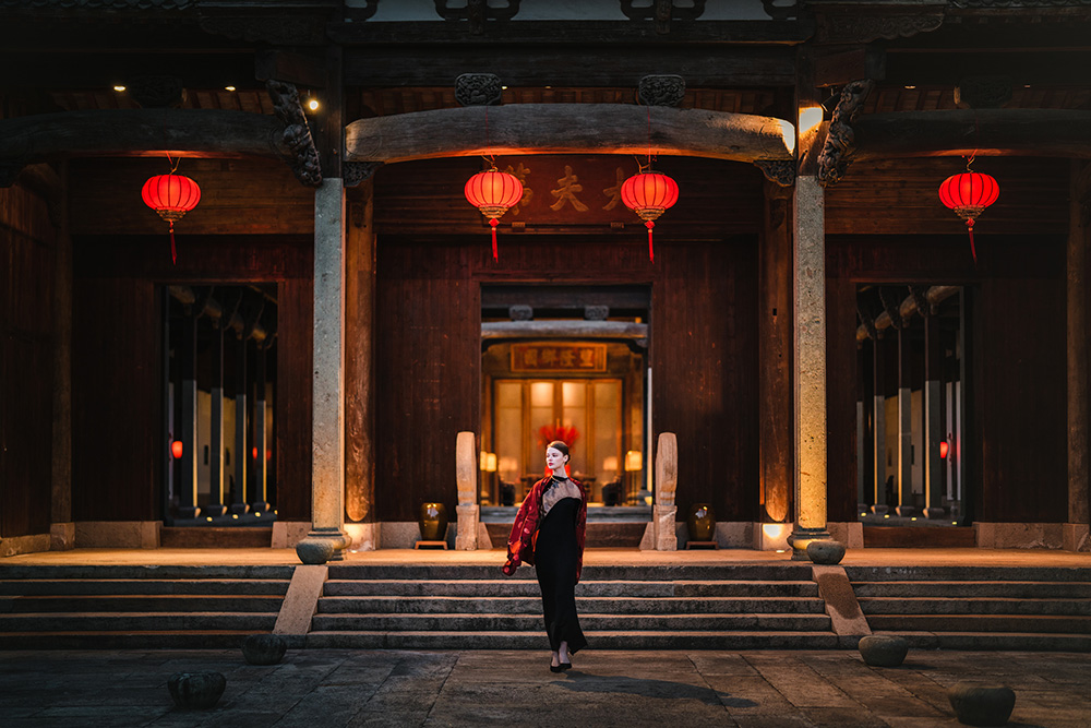 Low light ©Xiao-Ting-Wu captured with Sony A7R III. Camera settings: Exposure 1/160 sec. f/1.2. ISO 800