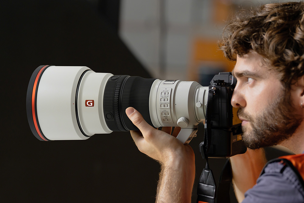 In action with the new Sony 300mm telephoto prime