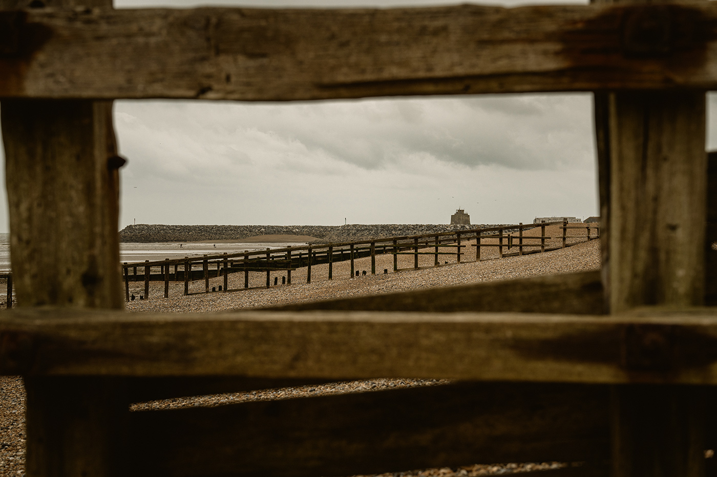 Sample image beach throgh groynes Camera settings: 1/640 sec. f/5.6. ISO 200