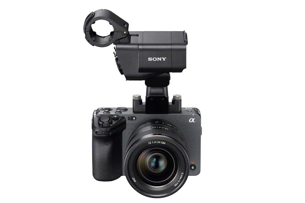 Ultra compact size movie camera