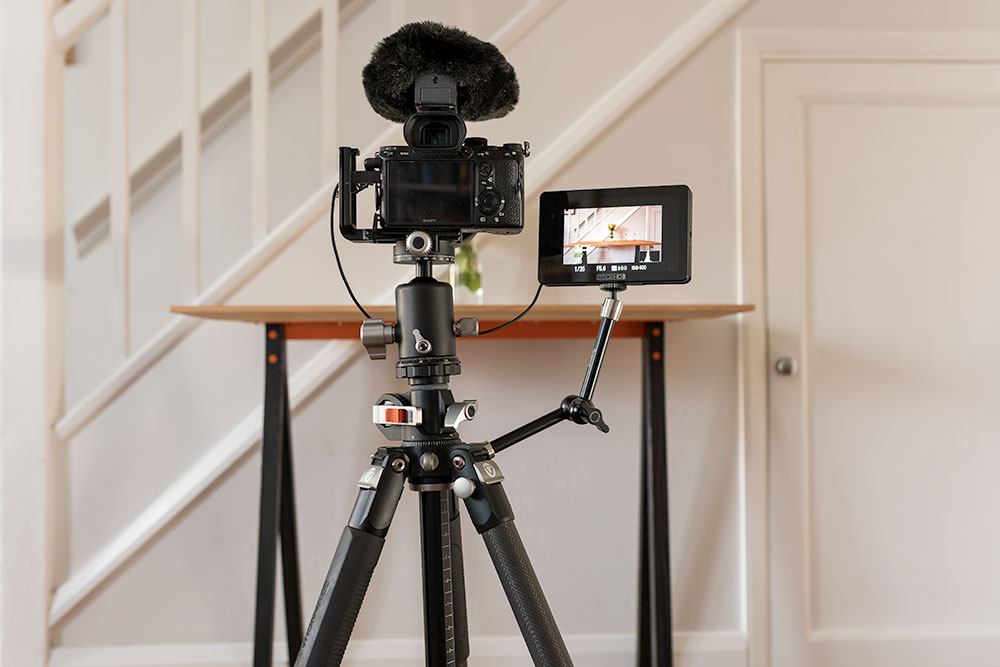 Video set-up with accessory mounts and microphone