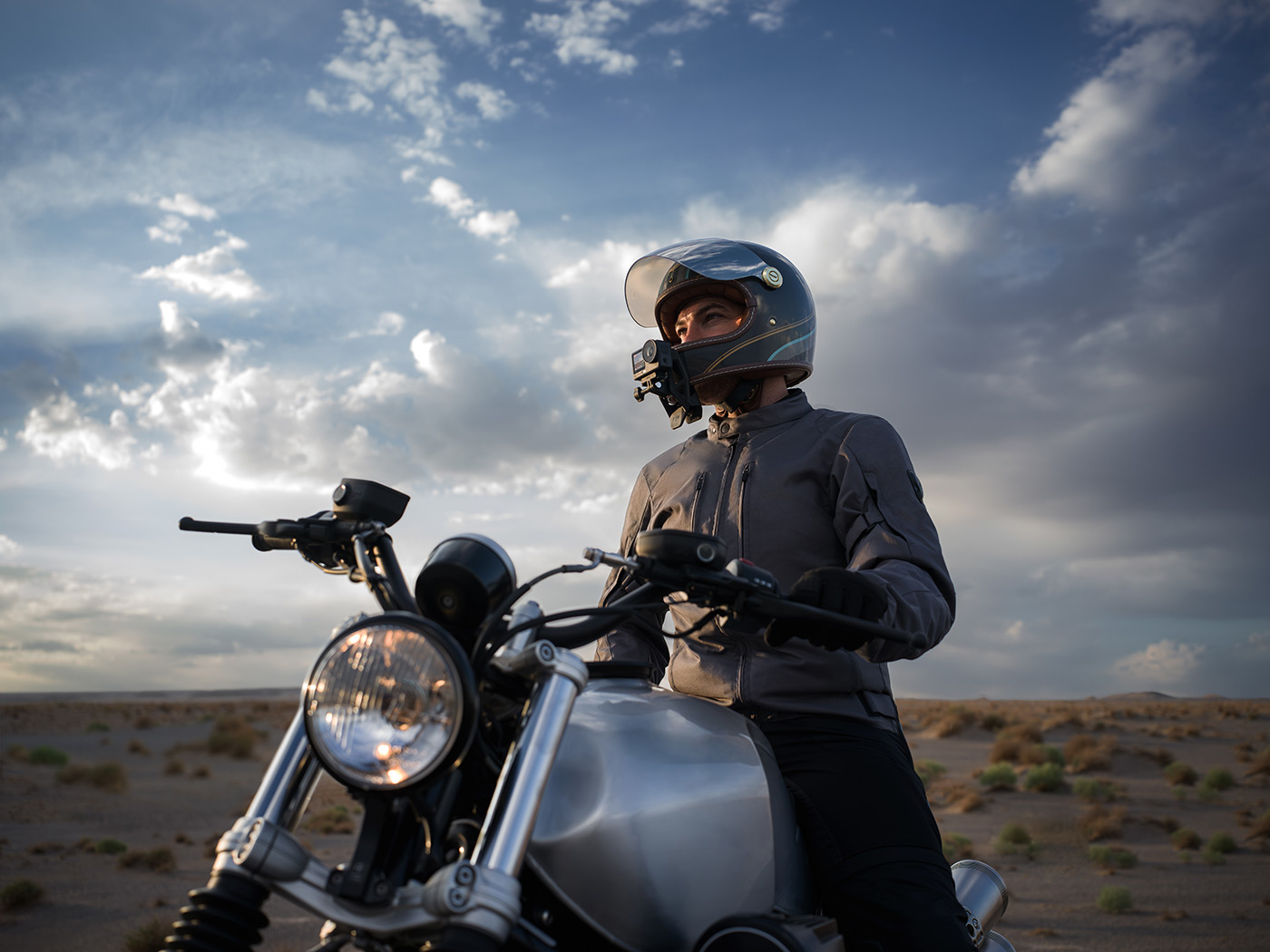 Motor bikiing with Action 6 camera