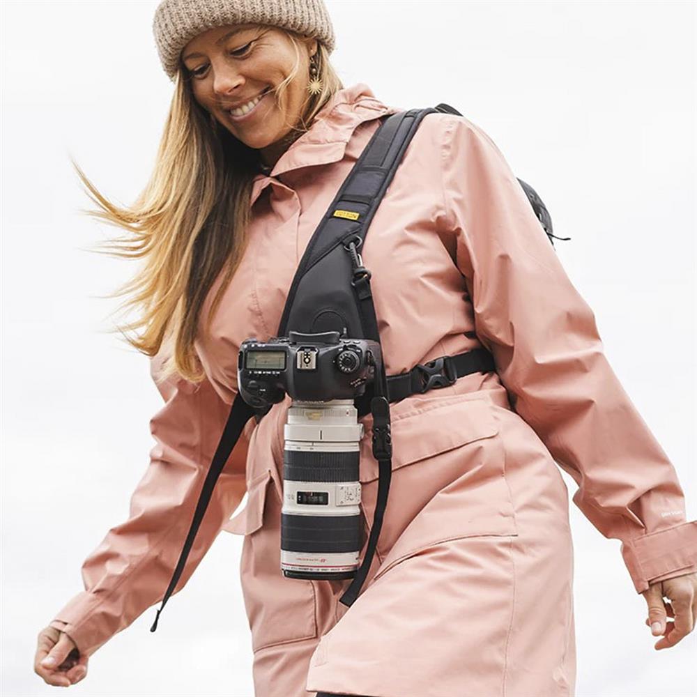 Cotton Carrier Hyker Slingbag For Camera Park Cameras