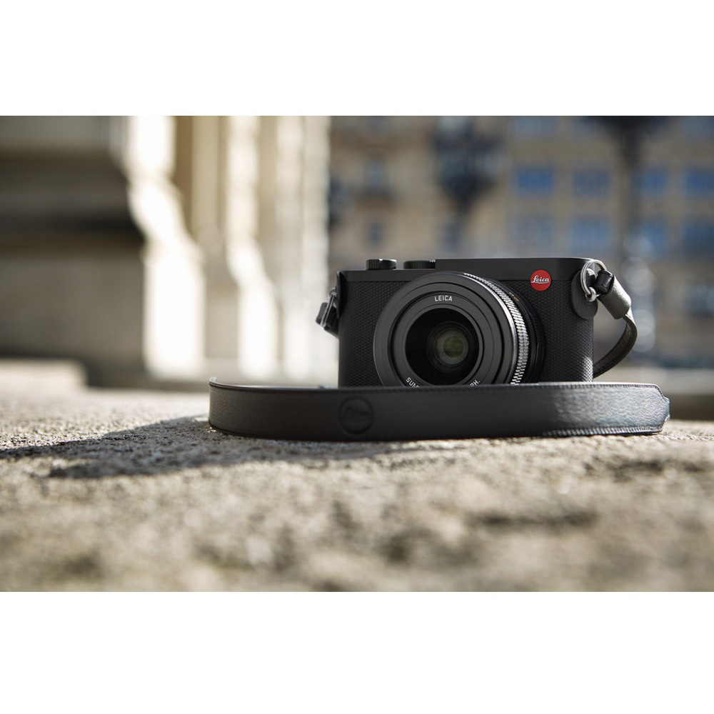 leica q2 park cameras