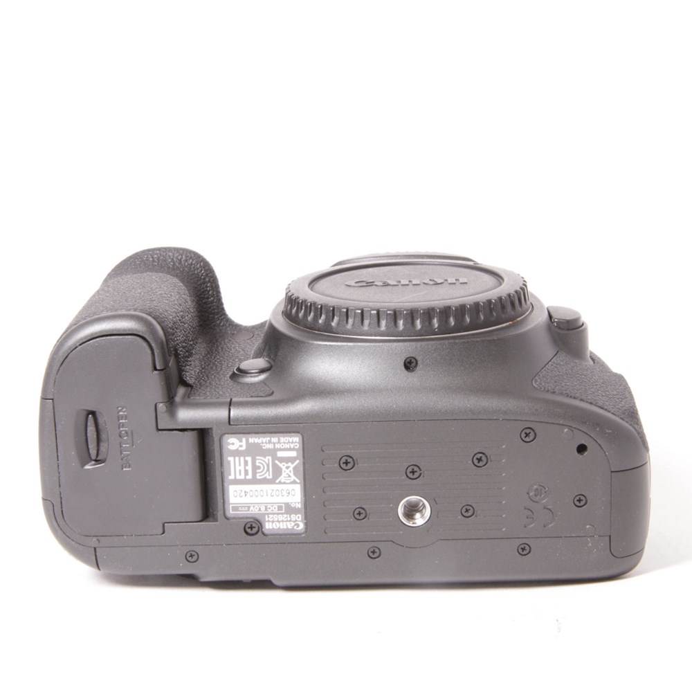 canon ds126521