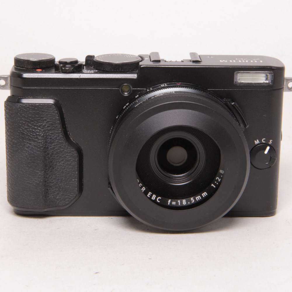 Used Fujifilm X70 - Black