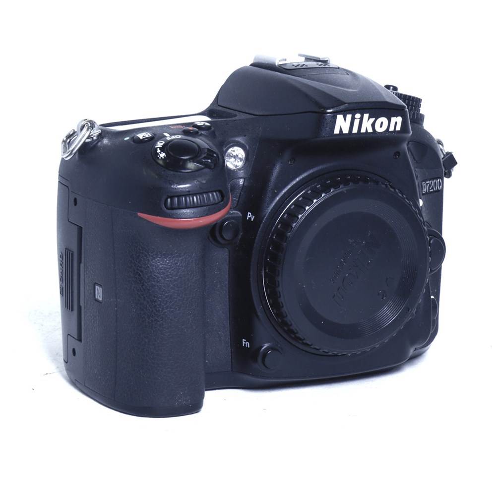 nikon 7200d price