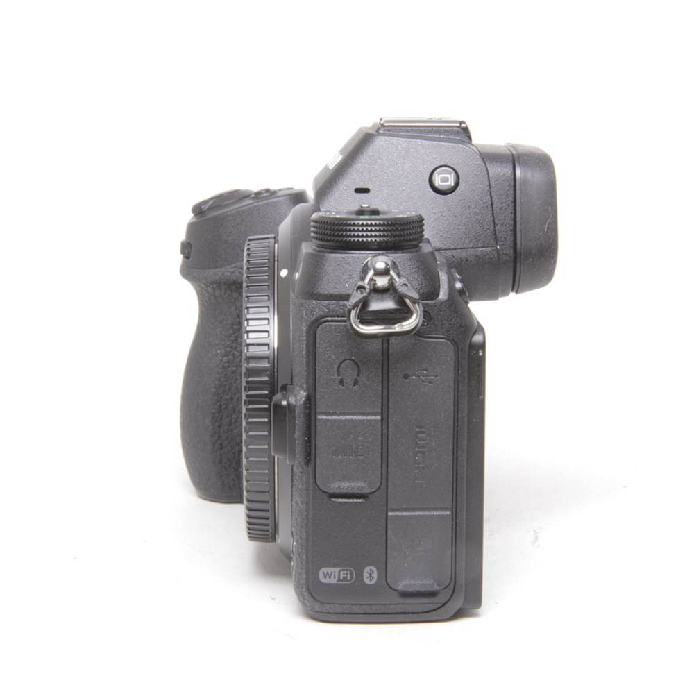 nikon z7 body used