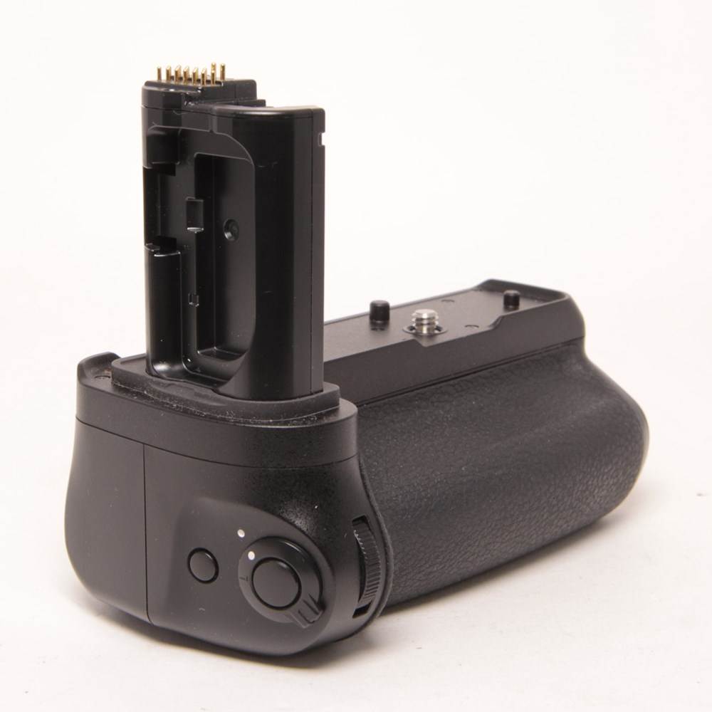 Used Nikon MB-N11 Battery Grip | Park Cameras