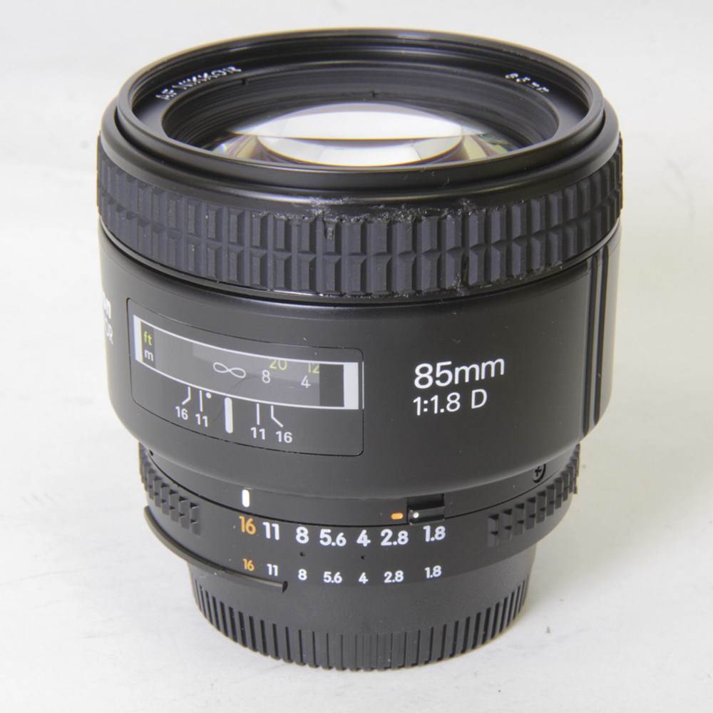Used Nikon AF NIKKOR 85mm f/1.8D Lens