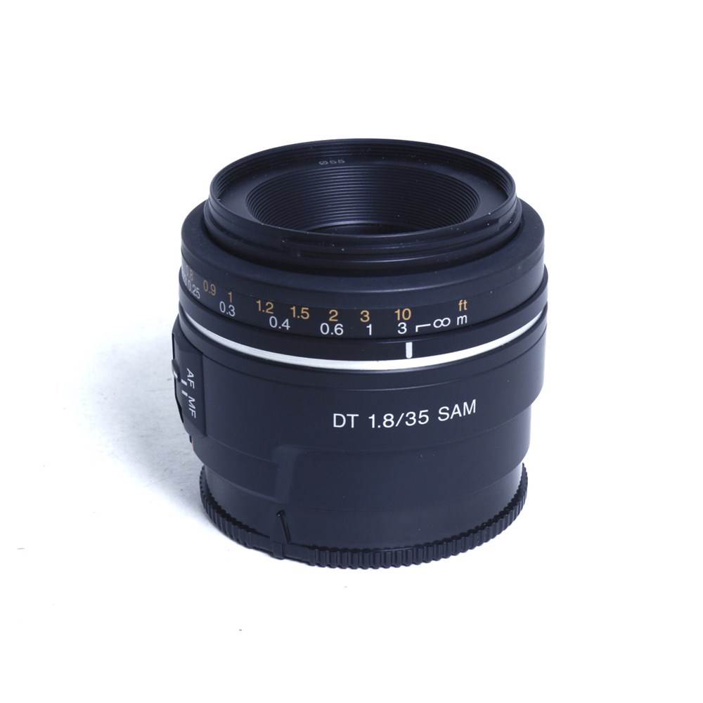 Used Sony DT 35mm f/1.8 SAM Prime Lens