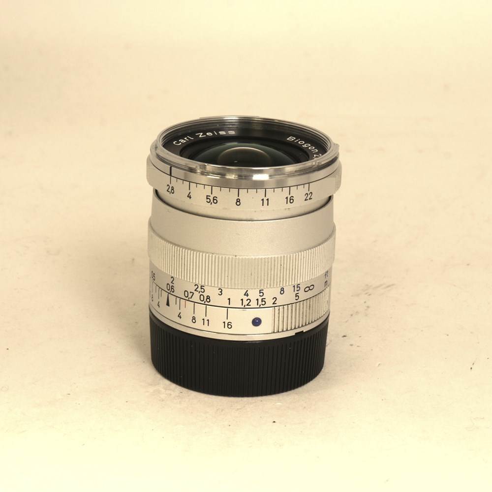 Used Zeiss Biogon T* 25mm f/2.8 ZM Lens Silver Leica M