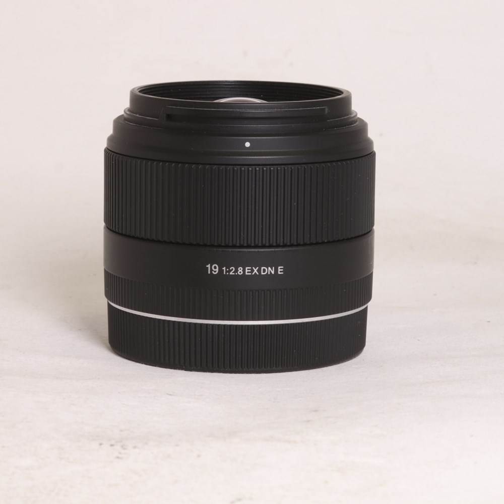 Used Sigma 19mm f/2.8 DN A Sony E-Mount Lens