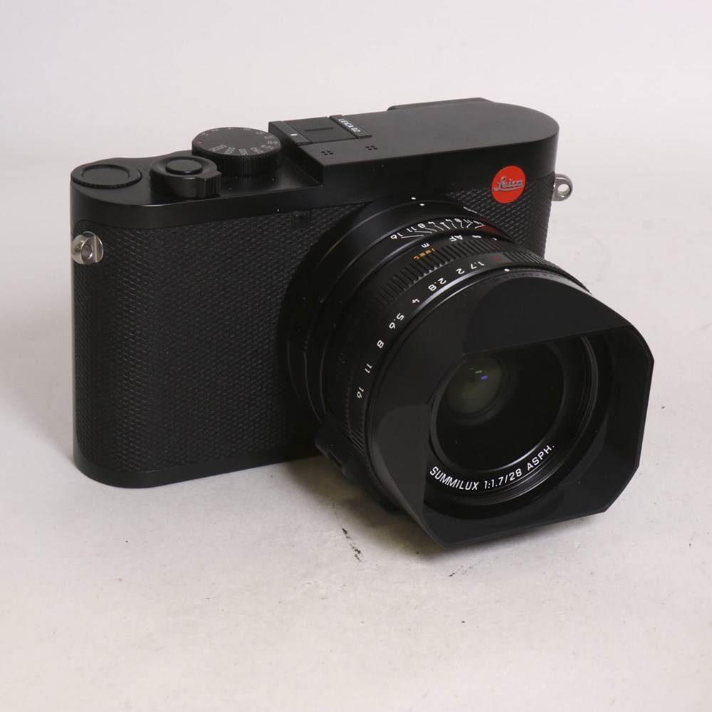 Leica Q2 Compact Digital Camera