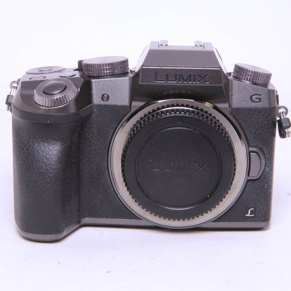 Used Panasonic Lumix DMC-G7 Digital camera Silver Body