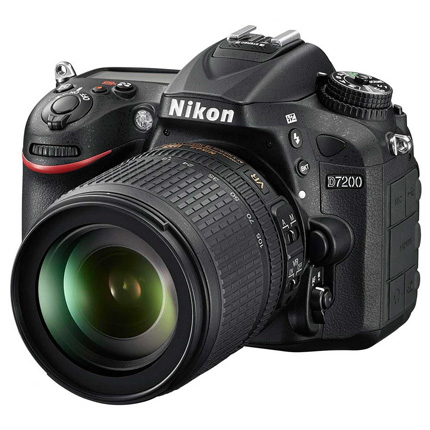 Nikon D7200 DSLR Digital camera + 18-105mm VR Lens