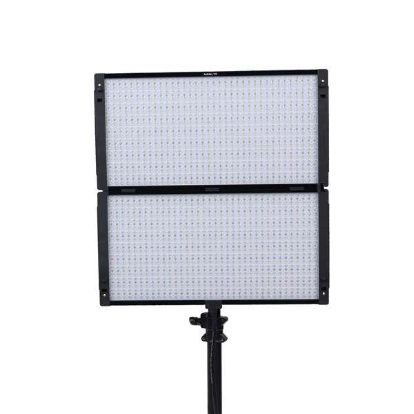 Nanlite PavoSlim 240C LED RGBWW Panel