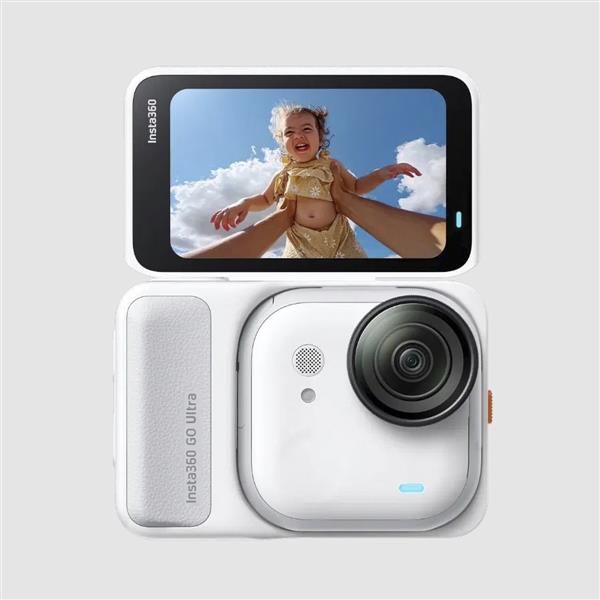 Insta360 GO Ultra Arctic White Creator Bundle