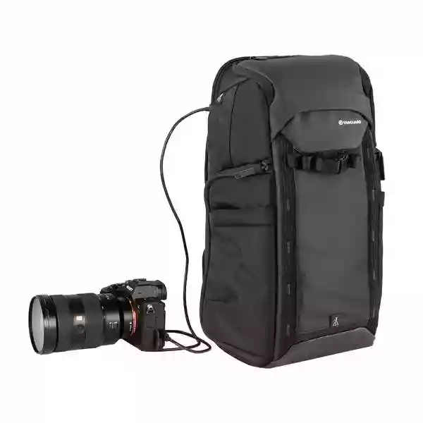 Vanguard VEO Adaptor S46 BK Backpack with USB Port Side Access