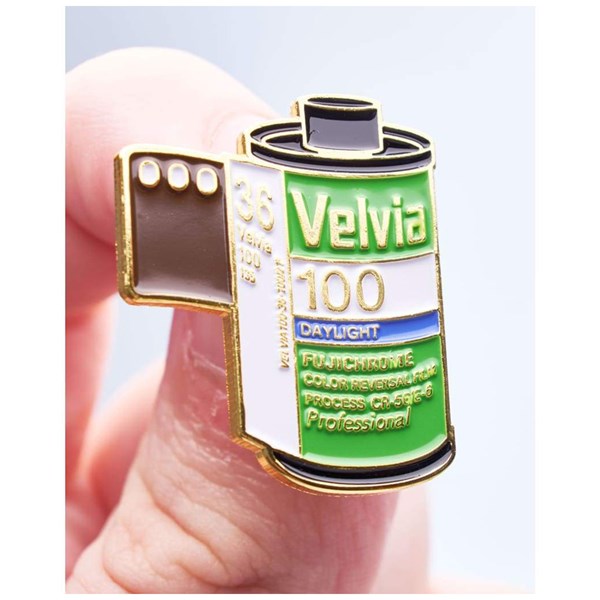 Official Exclusive Pin Badge - Official Exclusive Fujifilm Velvia 50 35 