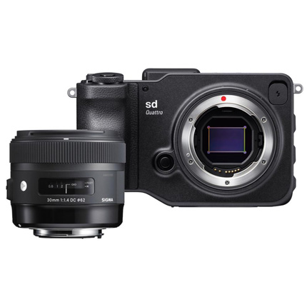 Sigma SD Quattro + 30mm f/1.4 DC HSM Art Lens Kit