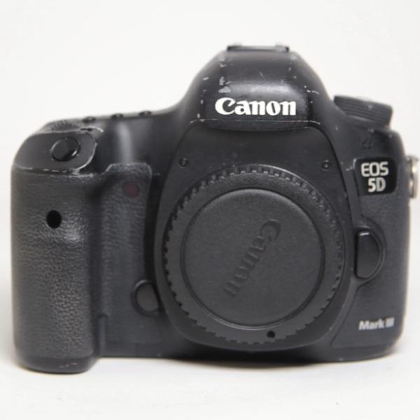 Used Canon EOS 5D Mark III Digital SLR Body